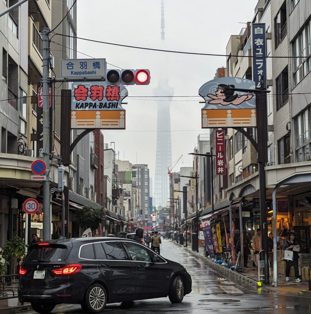 kappabashi dori where to buy souvenirs in japan
