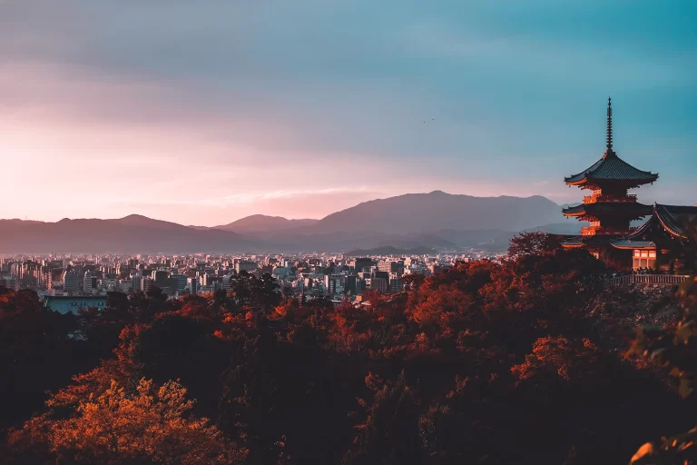 Cherry blossoms and autumn colors in Japan for first-time visitors